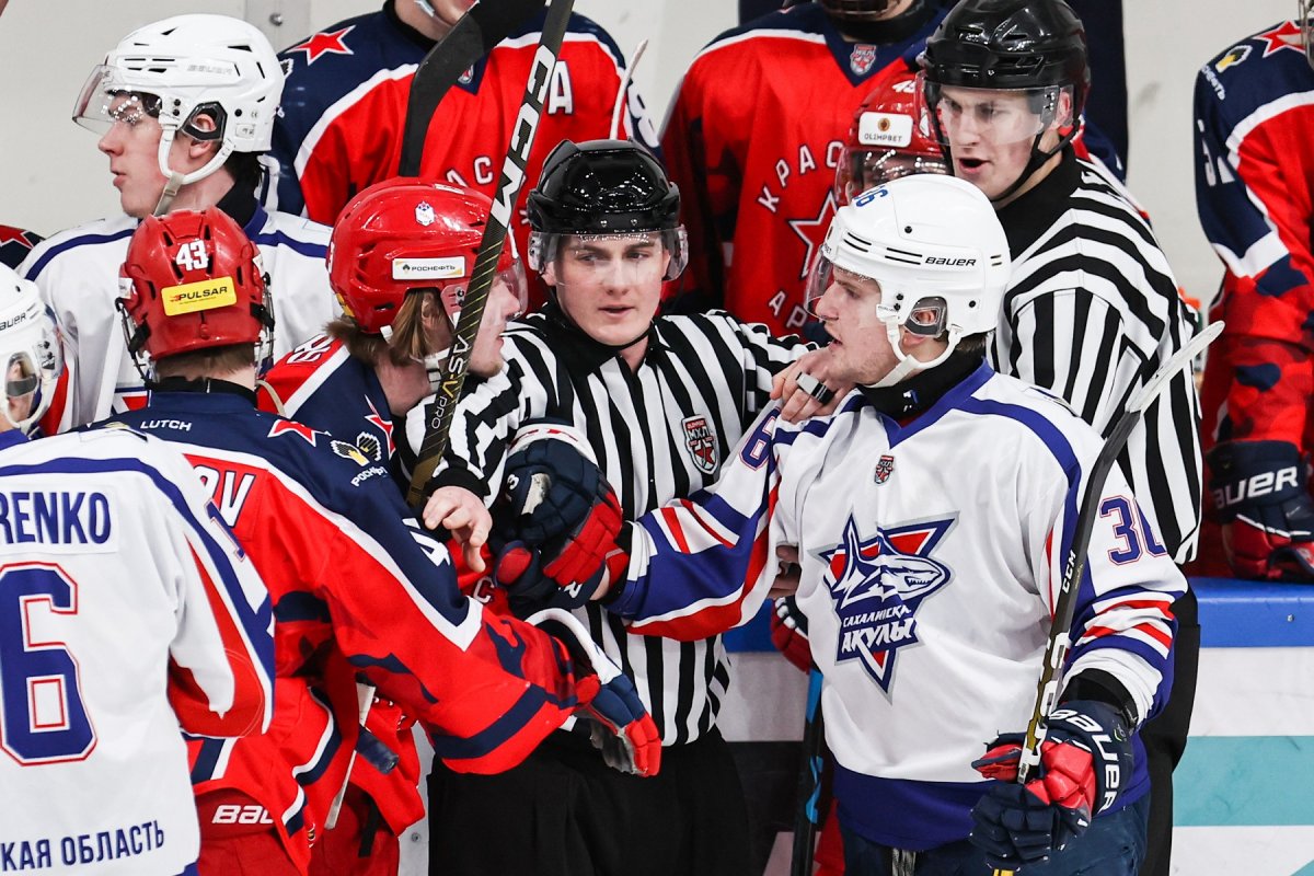 ХК Красная Армия - ХК Сахалинские Акулы