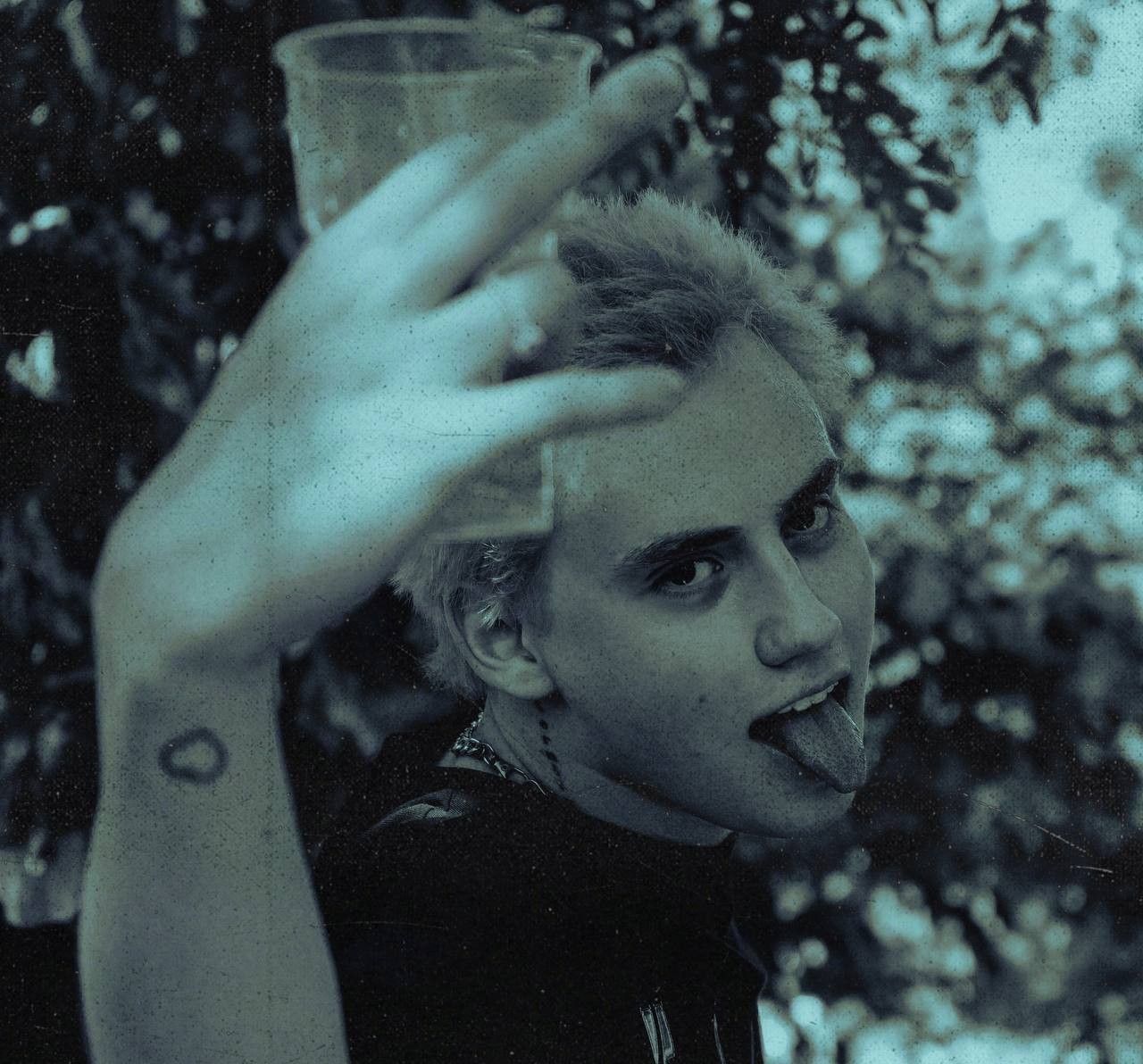 ТРИНАДЦАТЬ КАРАТ