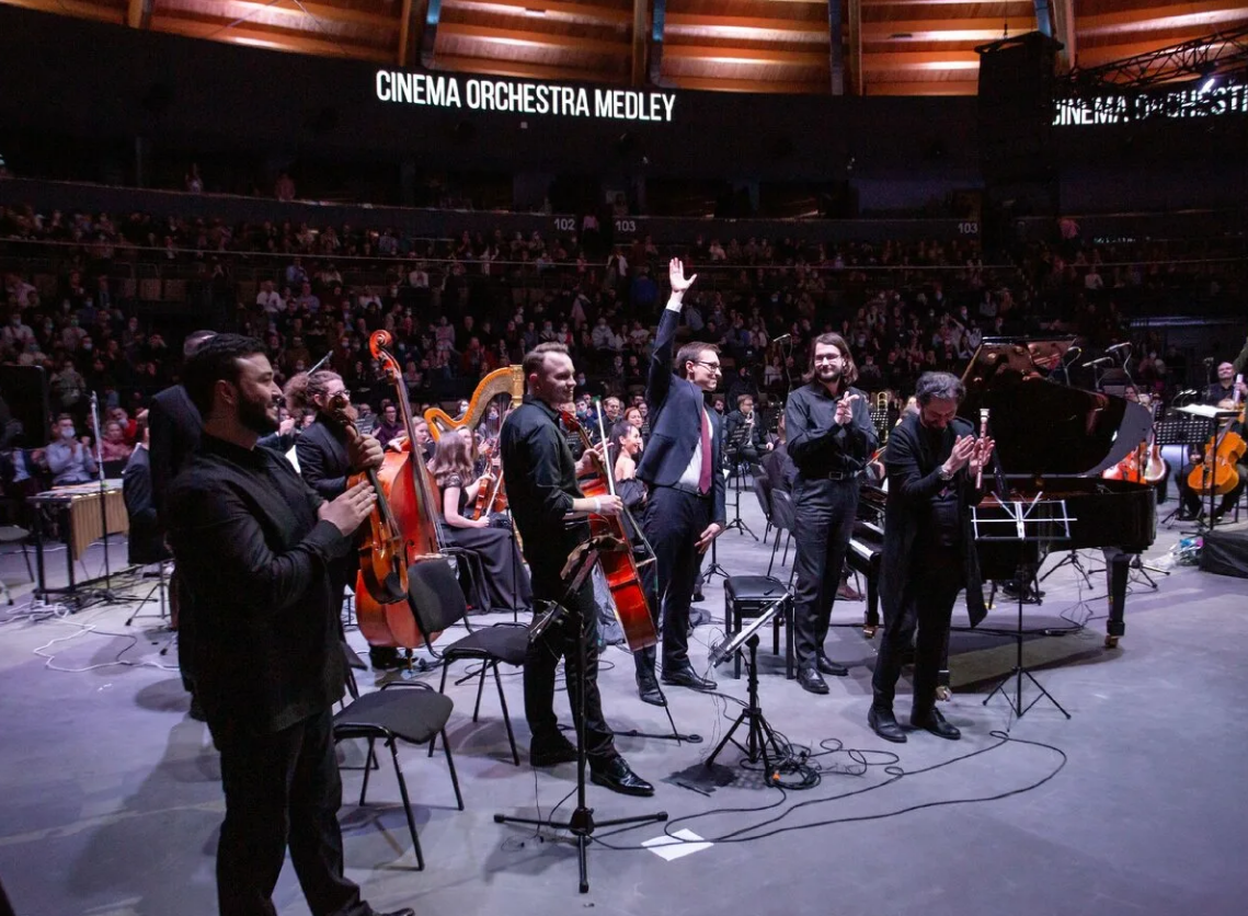 CINEMA ORCHESTRA MEDLEY 